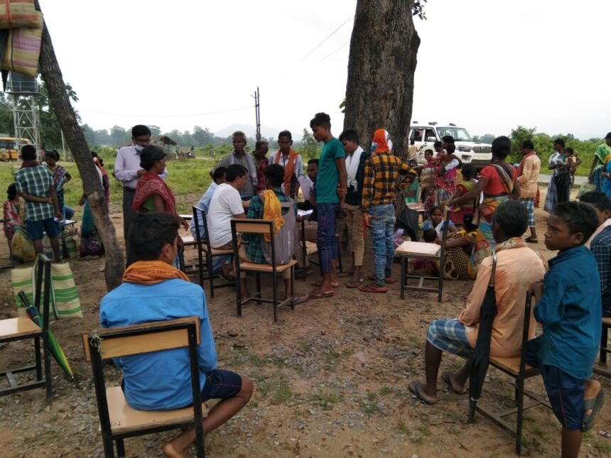 Basic facilities like Aadhar card, ration card reached the interior areas of Bastar through camps