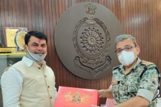 Durg Range IG Vivekananda was invited by Daya Singh for the court of Mother in Navratri