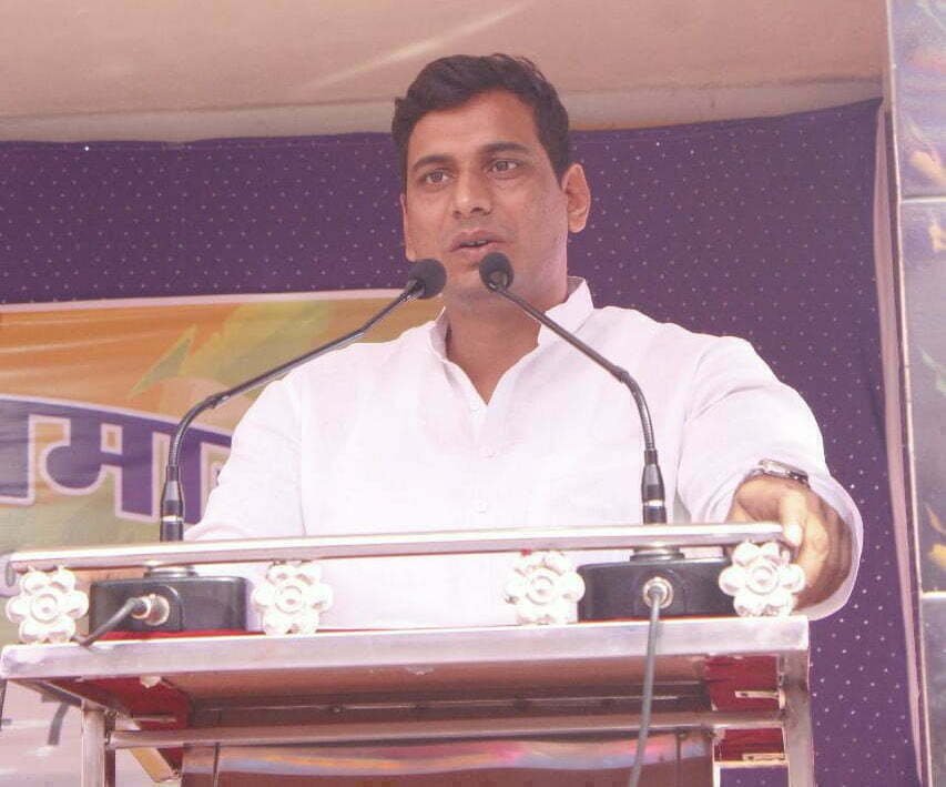 With the initiative of MLA Devendra Yadav, a mini indoor stadium will be built in Sector 7
