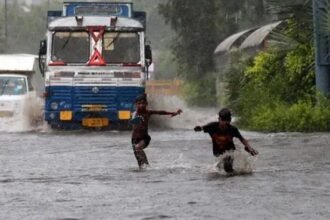 बारिश ने तोड़ा 121 सालों का रिकॉर्ड, अभी और बरसेंगे बादल