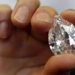 हीरा कारोबारी के 23 ठिकानों पर आयकर विभाग की छापेमारी, बेहिसाब खरीद-बिक्री का खुलासा