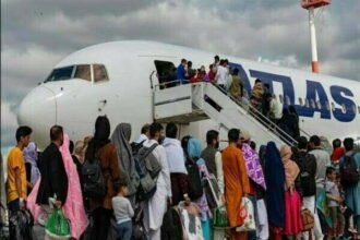 भारत नहीं शुरू करेगा काबुल की फ्लाइट, तालिबान से संबंधों पर अभी भी 'वेट एंड वॉच' की नीति