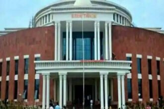 नमाज के लिए कमरा आवंटन को लेकर गरमाई सियामत, बीजेपी ने दी विधानसभा घेराव की चेतावनी