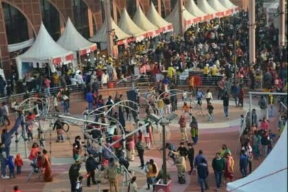 सार्वजनिक मेलों और प्रदर्शनियों के आयोजन की मिली अनुमति, फिलहाल बंद रहेंगे आठवीं तक के स्कूल