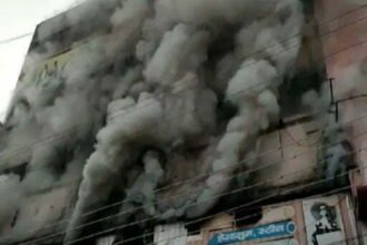 देर रात दुर्ग के होटल में आगजनी: ग्राउंड फ्लोर में लगी आग पहली मंजिल तक फैली
