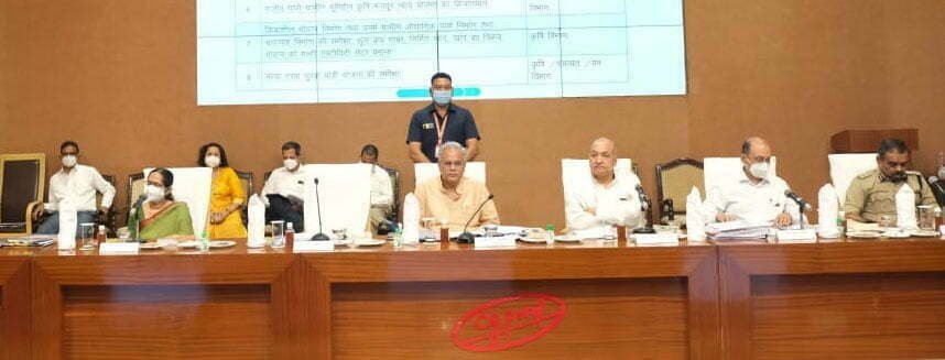कलेक्टर कॉन्फ्रेंस में बोले सीएम बघेल- मैदानी स्तर पर बेसिक एडमिनिस्ट्रेशन पर गंभीरता से दे ध्यान…. कोविड नियंत्रण व योजनाओं के बेहतर क्रियान्वयन के जिला प्रशासन की सराहना