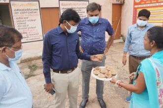 This Diwali, houses will be illuminated with lamps made of God