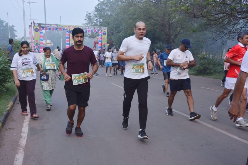Excitement of Marathon: Women also ran fiercely… CCF, Collector and DFO also ran in Marathon