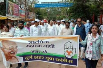 युवा कांग्रेस ने सद्वावना पदयात्रा निकाल महात्मा गांधी जी को किया नमन