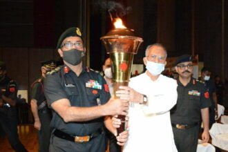 स्वर्णिम विजय मशाल यात्रा के सम्मान समारोह में शामिल हुए गृह मंत्री…. कहा- सैनिकों के सम्मान से आने वाली पीढिय़ों को मिलेगी देशभक्ति के लिए प्रेरणा