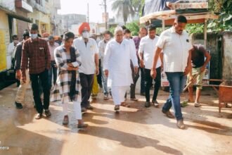 विधायक वोरा ने की सीजी आरडीसी एमडी एवं लोनिवि मंत्री से मुलाकात… 52 करोड़ की लागत से शहर के प्रमुख मार्गों का होगा उन्नयन