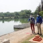 शांति समिति की बैठक में तालाब सफाई की मांग.... दूसरे दिन ही निगमायुक्त ने लिया एक्शन.... तालाब सफाई प्रारंभ