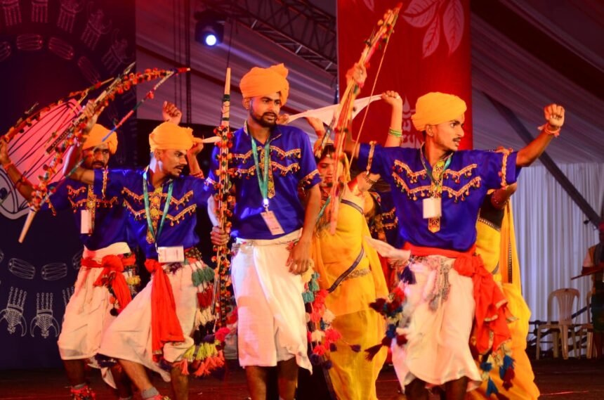 राष्ट्रीय आदिवासी नृत्य महोत्सव