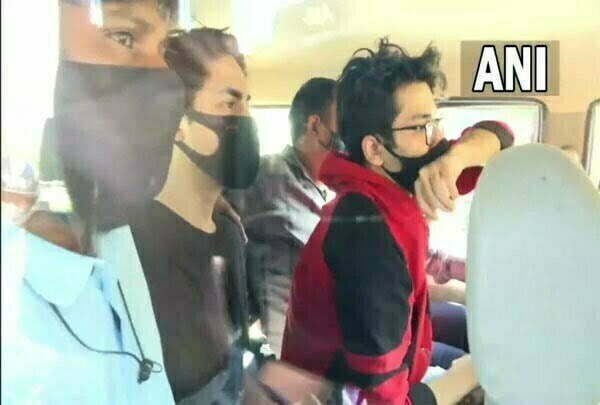 पकड़ी गई आर्यन खान की प्याज के छिलके वाली तकनीक, पढ़ें डार्क नेट की डरावनी कहानी