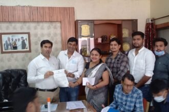 प्रोफेशनल कांग्रेस के प्रतिनिधियों ने की महापौर से मुलाकात… दीपावली व छठ त्योहार पर की तालाबों की सफाई की मांग