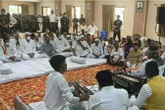 विधायकों ने दिल्ली में झंडा गाड़ा, हाईकमान से आर-पार की तैयारी