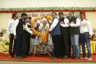 मुख्यमंत्री बघेल बस्तर चेम्बर की स्वर्ण जयंती समारोह में हुए शामिल… नई उद्योग नीति की बस्तर चेम्बर ऑफ कॉमर्स एंड इंडस्ट्रीज ने की सराहना