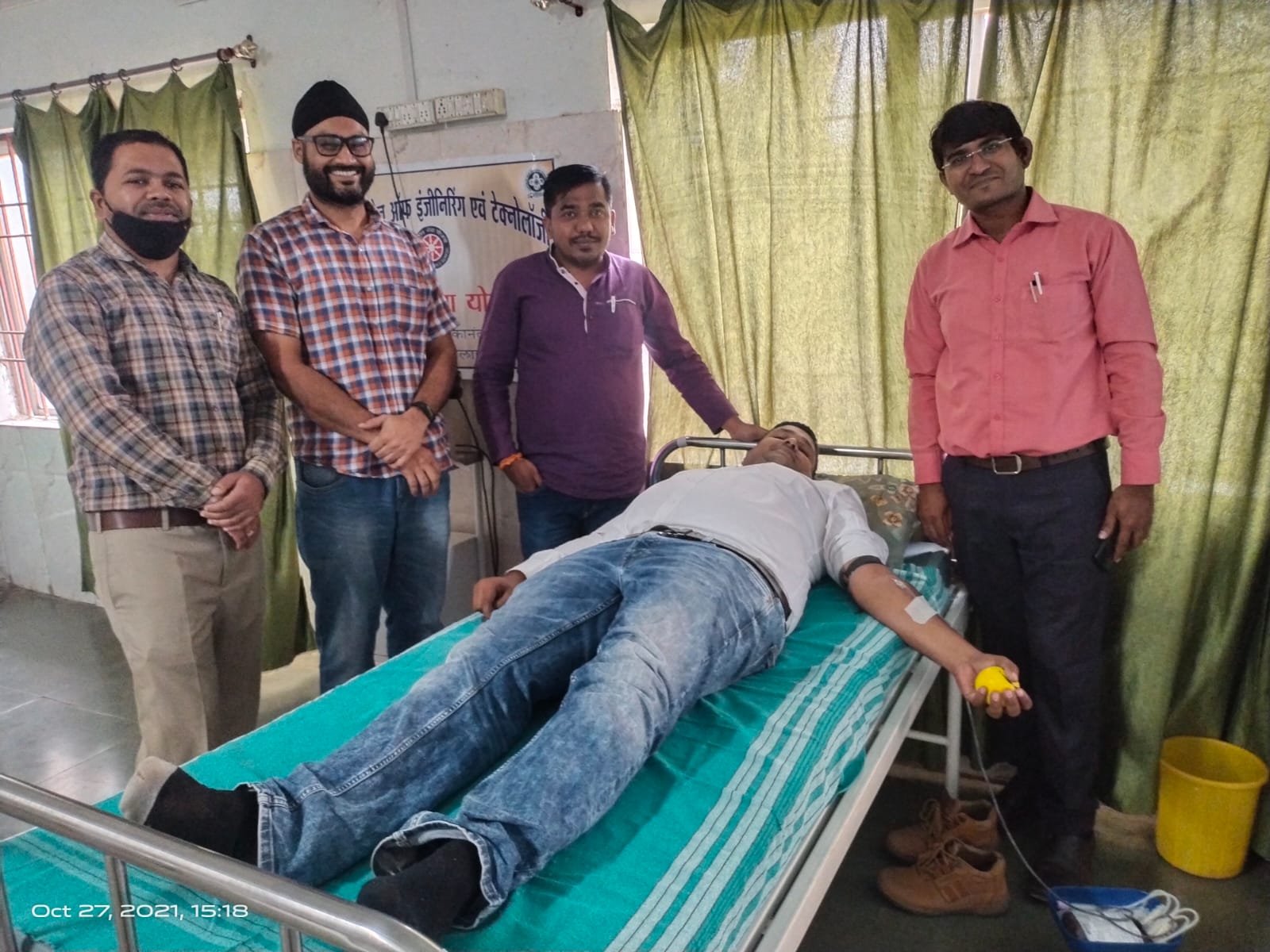 भारती कॉलेज में रक्तदान शिविर… छात्र छात्राओं व स्टाफ सहित 75 लोगों ने किया रक्तदान