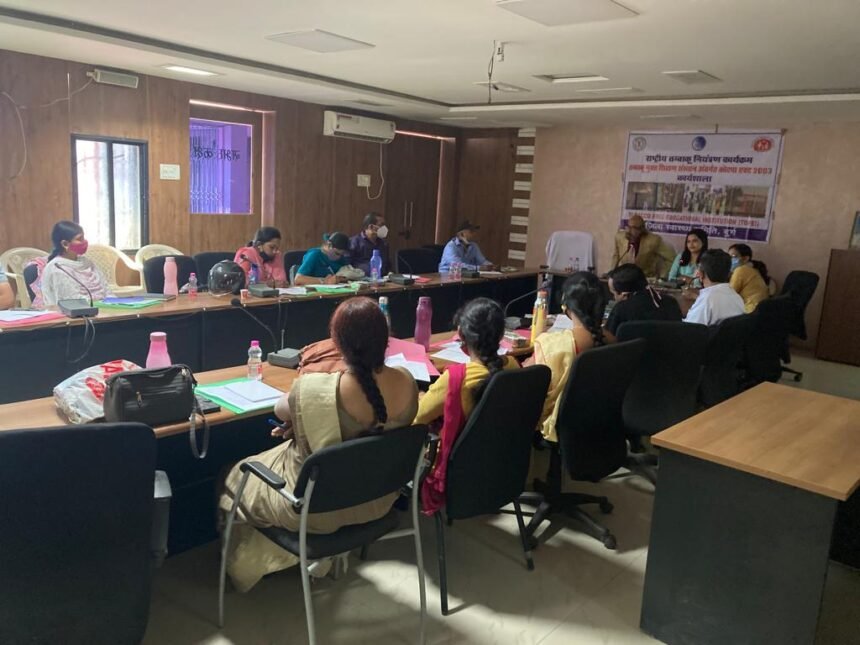 दुर्ग जिले के स्कूलों को तंबाकू मुक्त करने की पहल…. जिला पंचायत सभागार में 50 शिक्षकों को दी गई ट्रेनिंग