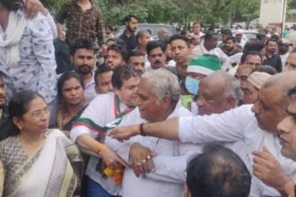 Lakhimpur fire reached Chhattisgarh. Congressmen