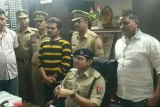 चोर का कारनामा: पत्नी को चुनाव लड़ाने के लिए कई घरों से उड़ाए करोड़ों रूपए, 7 गांवों में बनवाई थी सड़कें