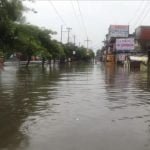 बारिश बनी आफत: बारिश के बाद सड़कें हुईं लबालब, जनजीवन अस्त-व्यस्त, दो लापता, देखें वीडियो