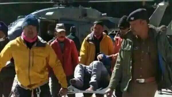 पहले बारिश और अब बर्फ ले रही जान, उत्तराखंड में 13 ट्रेकर्स की हुई मौत, कई लोग फंसे