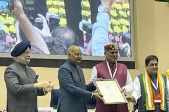 Breaking news: Chhattisgarh got the cleanest state award in the country, Chief Minister Baghel took the cleanliness award at the hands of the President