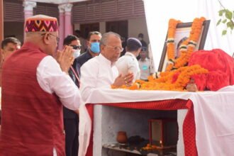 मुख्यमंत्री ने खैरागढ़ के विधायक एवं पूर्व सांसद देवव्रत सिंह के छायाचित्र पर पुष्प अर्पित कर दी श्रद्धांजलि… परिजनों से भेंट कर प्रकट की शोक संवेदना