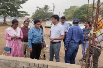 गृहमंत्री की कल्पना को साकार करने जुटे अधिकारी…. रिसाली तालाब के निकट बनेगा चैपाटी व ऑक्सी जोन… आयुक्त पहुंचे मौके पर