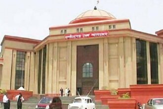 ब्रेकिंग न्यूज: भिलाई, रिसाली, चरोदा निगम में वार्ड व महापौर आरक्षण पर आज भी नहीं हुआ फैसला… कल फिर होगी सुनवाई…. जाने कोर्ट की आज की कार्रवाइ