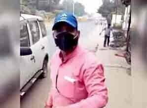 अजब सनक: कार की किश्त नहीं पटाई तो सीज करने पहुंचे फाइनेंस कंपनी के कर्मी.... फिर सख्श ने किया यह काम