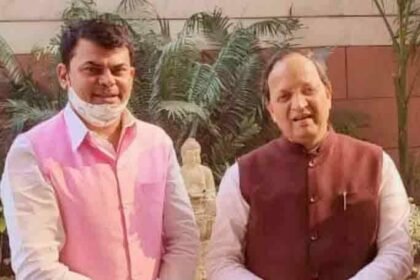 दया सिंह का दिल्ली दौरा: दया सिंह ने डेढ़ महीने में दूसरी बार भाजपा राष्ट्रीय महासचिव अरूण सिंह से की मुलाकात… भिलाई आने का दिया न्यौता