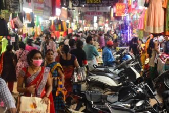 दो साल बाद बाजारों में दिखी दीपावली की रौनक…. चेम्बर ने व्यापारियों को दी बधाई… चीनी सामान के बहिस्कार से चीन को करोड़ों के नुकसान का दावा