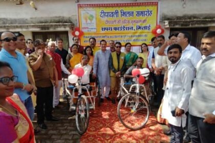 शपथ फाउंडेशन का दीपावली मिलन समारोह.... दिव्यांगों को भेंट किया ट्राईसिकल