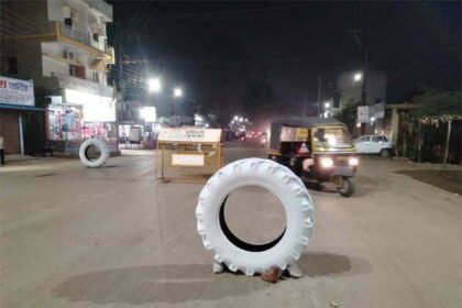 चुनावी सुरक्षा: जिले में 30 से अधिक स्थानों पर नाकेबंदी, संदिग्धोंं पर पुलिस की पैनी नजर, होटल व ढाबों की भी जांच