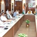 भूपेश केबिनेट की बैठक में महत्वपूर्ण फैसले : वैट में 1 व 2 प्रतिशत की कमी, वहीं शिक्षाकर्मियों को भी राहत