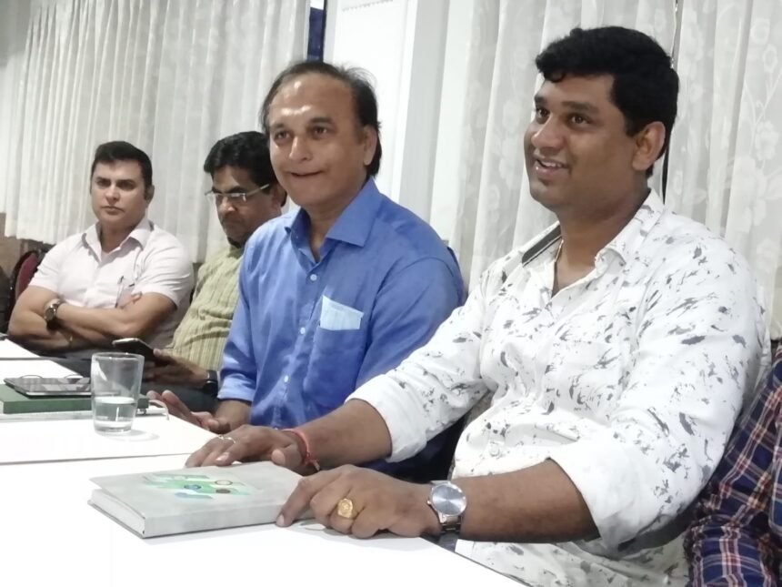 कांग्रेस में शामिल होने के बाद प्रेस से रु-ब-रू हुए पूर्व क्रिकेटर राजेश चौहान…. भावी योजनाओं पर रखी अपनी बात… खेलों के डेवलपमेंट को लेकर बताया यह प्लान