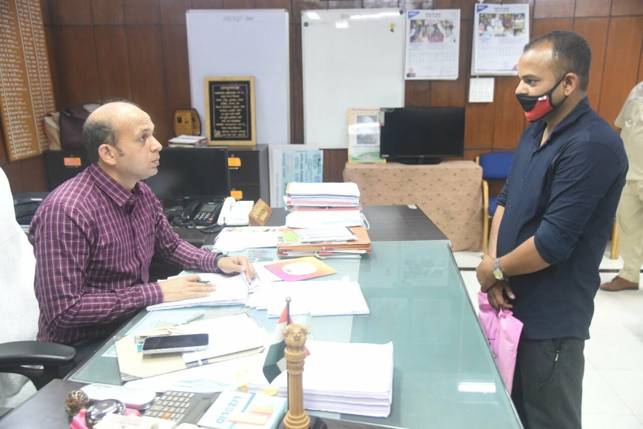 कोई चार्ज नहीं लगेगा, ऐसा बोलकर क्रेडिट कार्ड दिलवा दिया और खाते से बेवजह 91 हजार कट गया… कलेक्टर जनदर्शन में पीडि़त ने बताई अपनी व्यथा