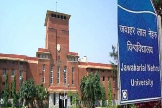 जेएनयू में फिर बवाल, एबीवीपी और वामपंथी छात्र दलों के बीच मारपीट, मौके पर पहुंची पुलिस