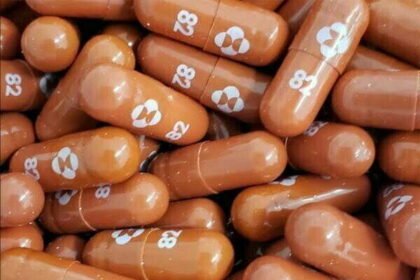 रिपोर्ट: मोल्नुपिराविर को भारत में जल्द मिल सकती है इस्तेमाल की मंजूरी, कोरोना से जंग में साबित होगी गेमचेंजर