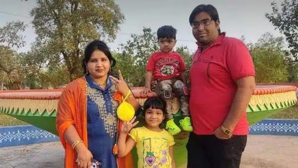 पहले दो मासूम बच्चों और पत्नी को हथौड़े से मारा, फिर खुद कूद कर दे दी जान, जानिए पूरा मामला