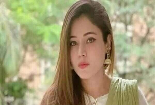 अब सियासी जंग में कूदी नवाब की बेटी, जारी किया समीर की शादी का कार्ड और मैरिज सर्टिफिकेट