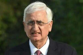 खुर्शीद ने बढ़ाई कांग्रेस की मुश्किल, हिंदुत्व को बताया आईएस जैसा, पुुलिस में शिकायत