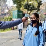 स्कूली बच्चों में बढ़ रहा कोरोना का खतरा, परिजनों में असमंजस