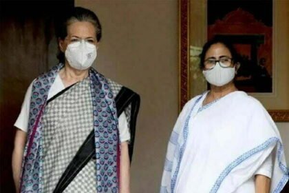 सियासत: विपक्ष का चेहरा बनने की तैयारी में टीएमसी, कांग्रेस की बैठक से बनाई दूरी