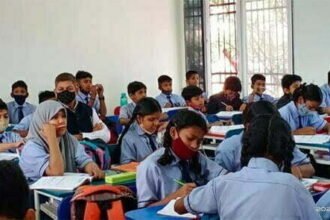 मुख्य सचिव ने आरडी तिवारी स्वामी आत्मानंद इंग्लिश मीडियम स्कूल का किया अवलोकन