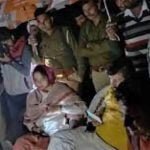 विधायक ने फोड़ी नारियल और धंस गई तीन दिन पहले बनी सड़क