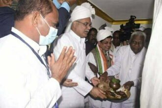 गुरुघासीदास जयन्ती: मुख्यमंत्री भूपेश बघेल ने किये मोतिमपुर अमरटापू धाम के दर्शन