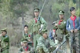 सेना का घिनौना कृत्य: गांववालों को इकठ्ठा किया, हाथ बांधे और जिंदा जला दिया, पांच बच्चों समेत 11 की मौत